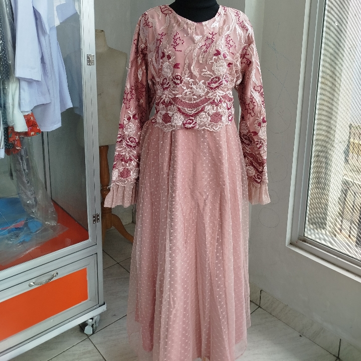 Sewa Kebaya Wanita 5