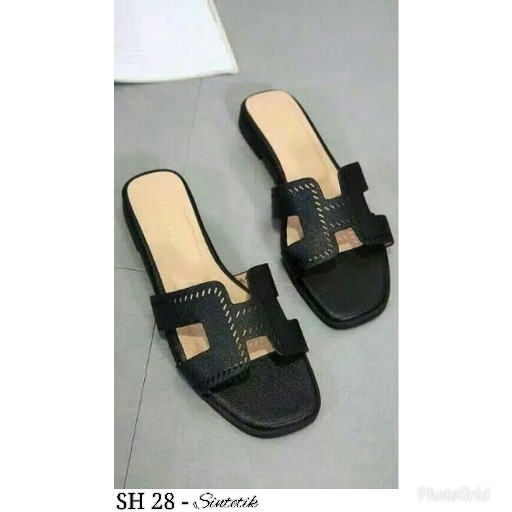 Sh 28 Hitam