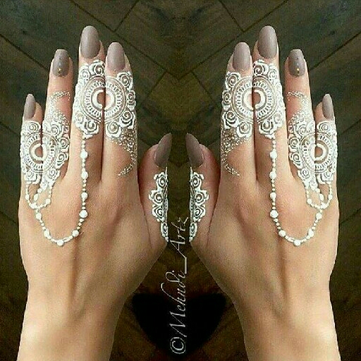 Simple Elegant Henna Art