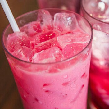 Sirup Merah Es