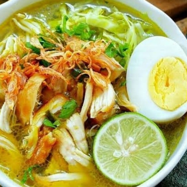 Soto Ayam Komplit 