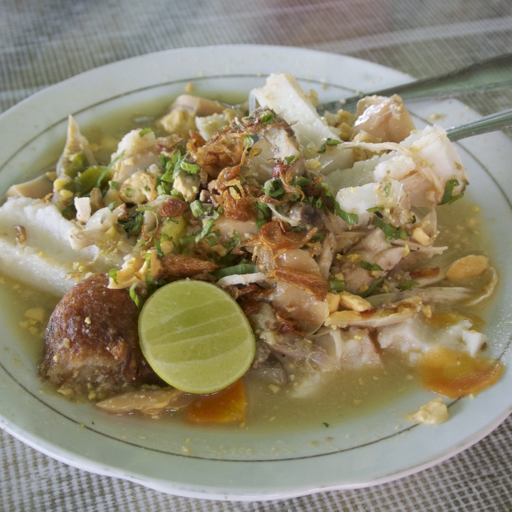 Soto Paha Bawah