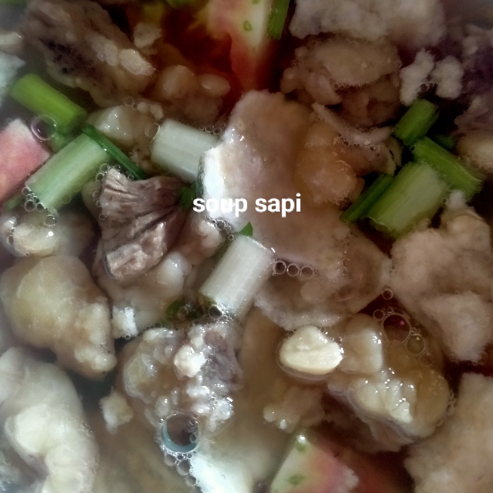 Soup Sapi Dengan Nasi Paket Hemat