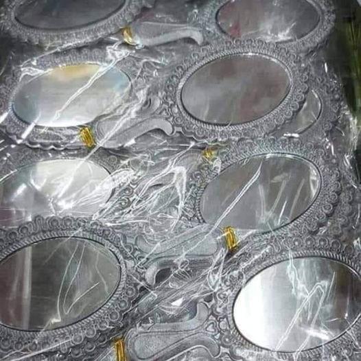 Souvernir Kaca Oval Perak