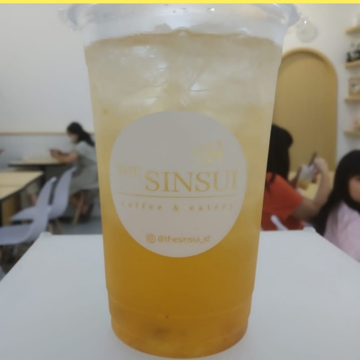 Sparkling Honey Plum