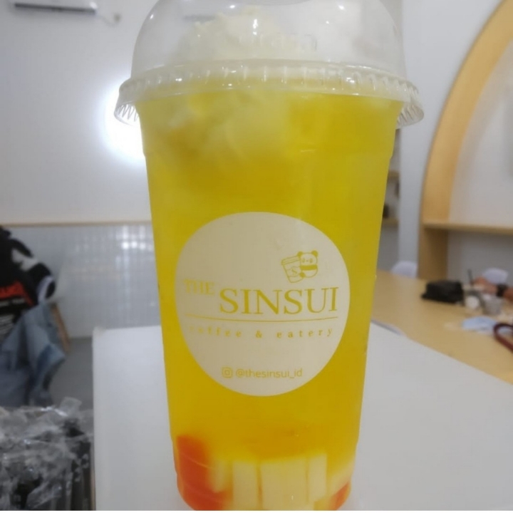 Sparkling Mango Ice Cream