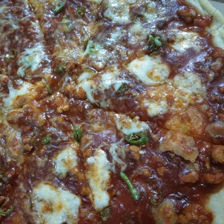 Spicy chiken pizza