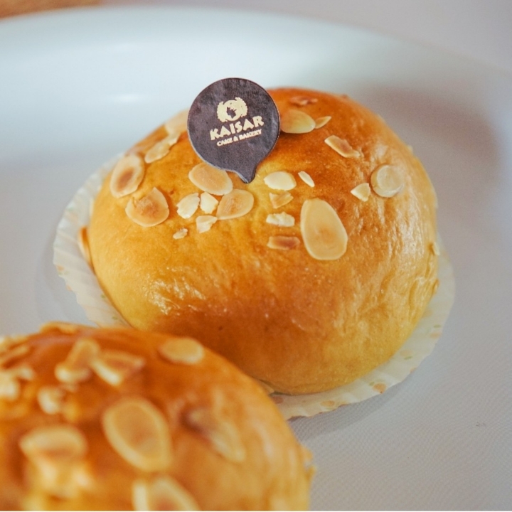 Srikaya Bread