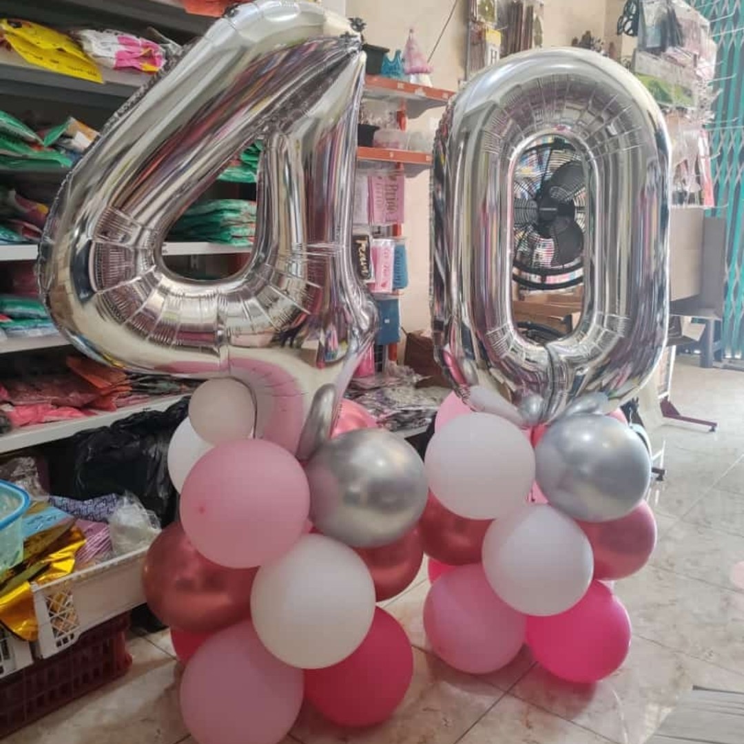 Standing Angka 3 Tumpuk Dan Angka 100 Cm