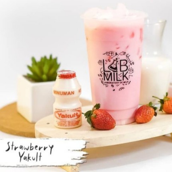 Strawberry Yakult 