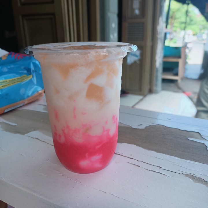 Strawberry Yakult With Jelly