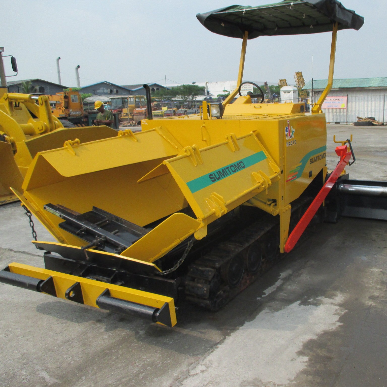 Sumitomo HA31C Asphalt Finisher