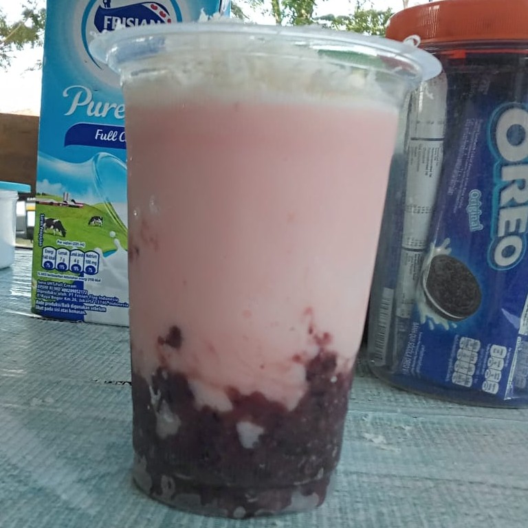 Susu Ketan Rasa Strawberry Milk
