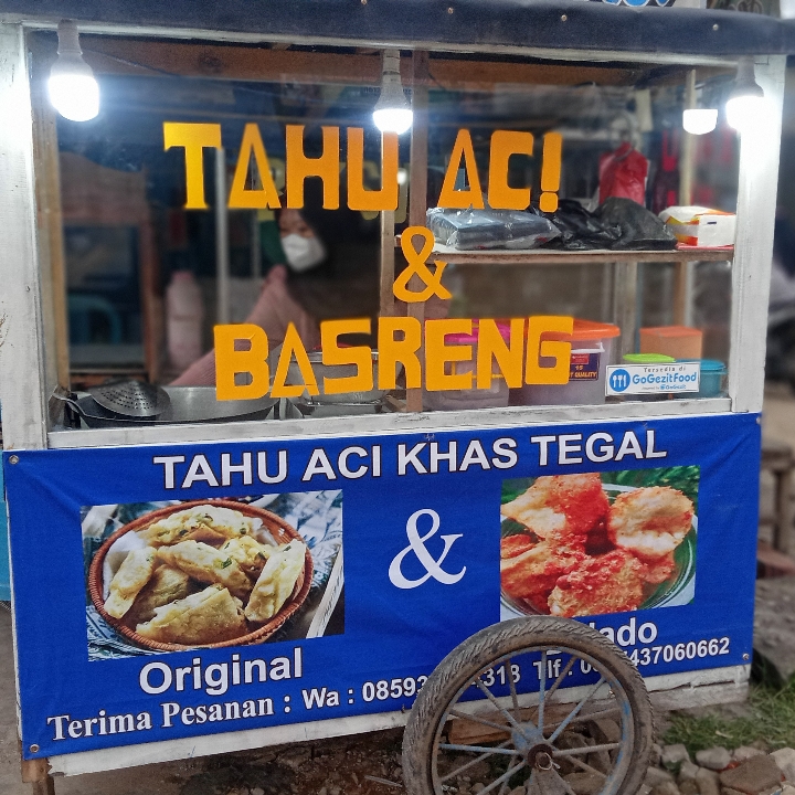 TAHU ACI dan BASRENG