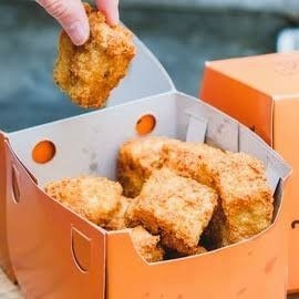 TAHU KRESZY box Besar