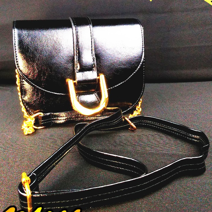 TAS HITAM CANTIK