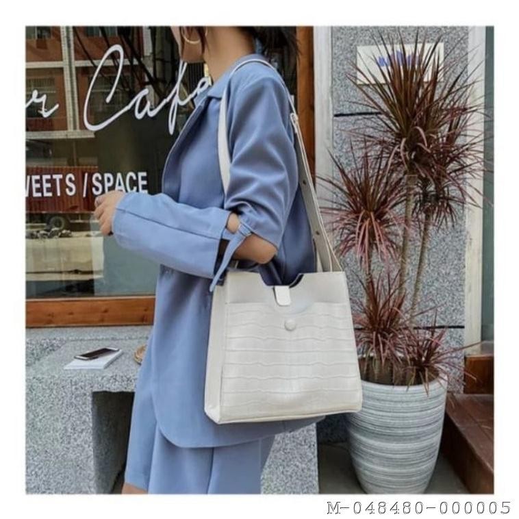 TAS SELEMPANGWANITA 4
