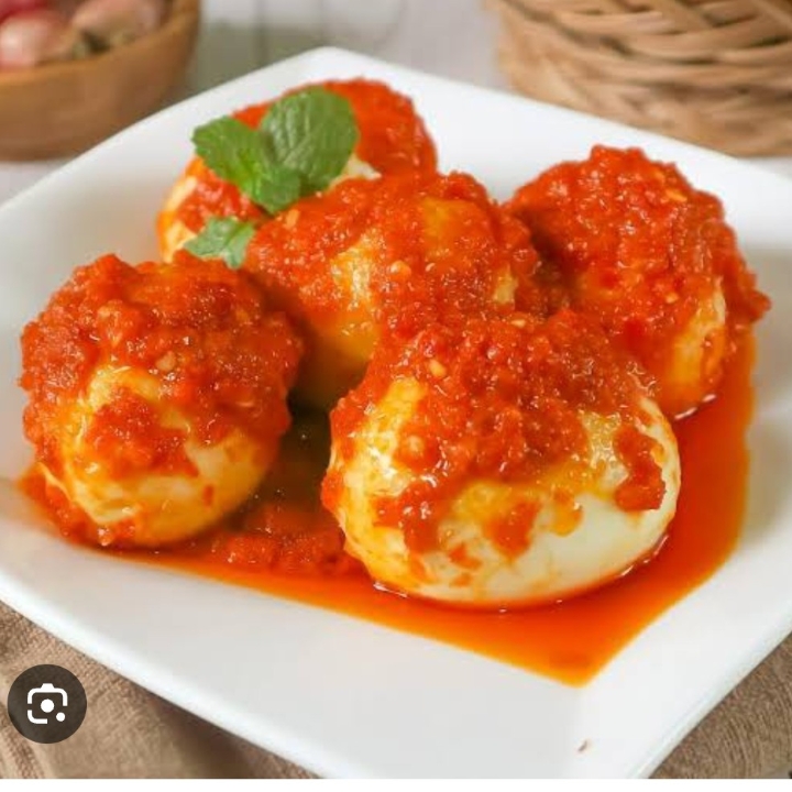 TELUR AYAM BALADO 