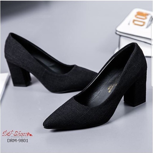 TM 04 heels hitam