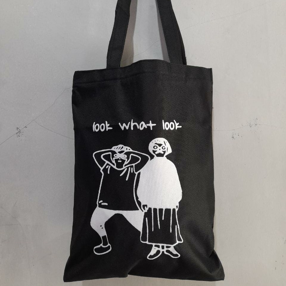 TOTEBAG HITAM 4