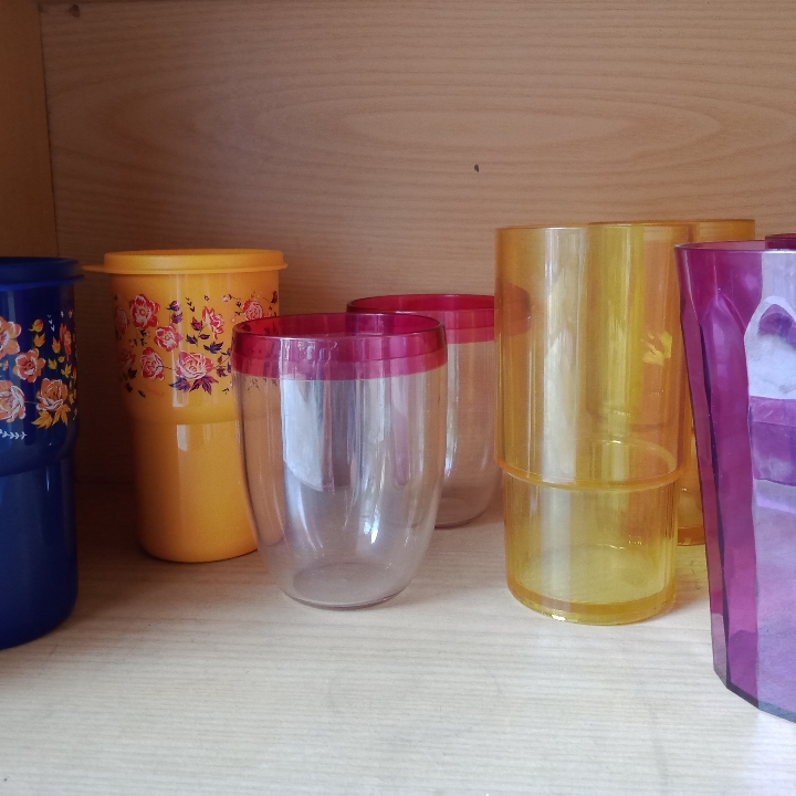 TUPPERWARE GLASSES