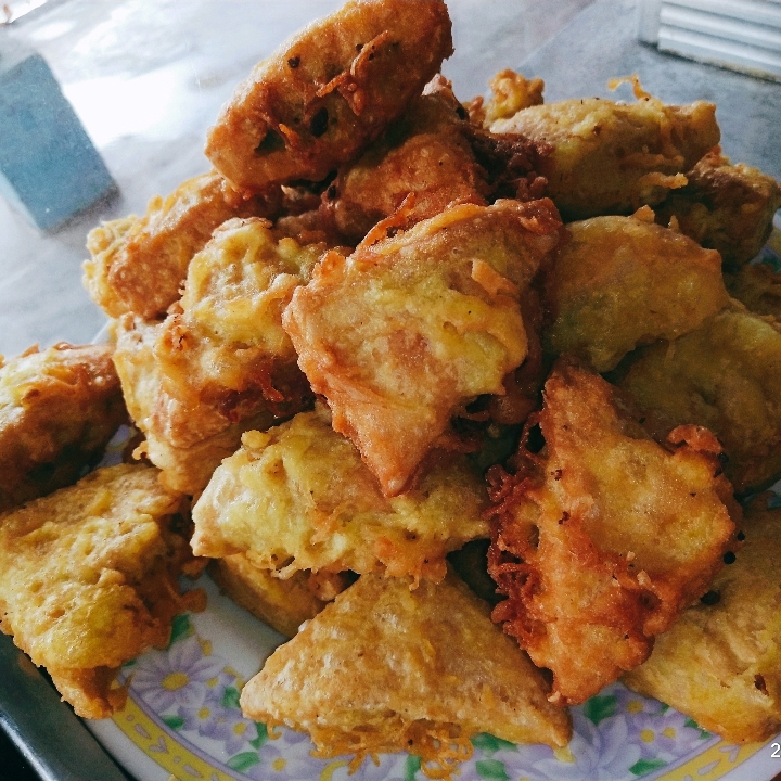 Tahu Isi 
