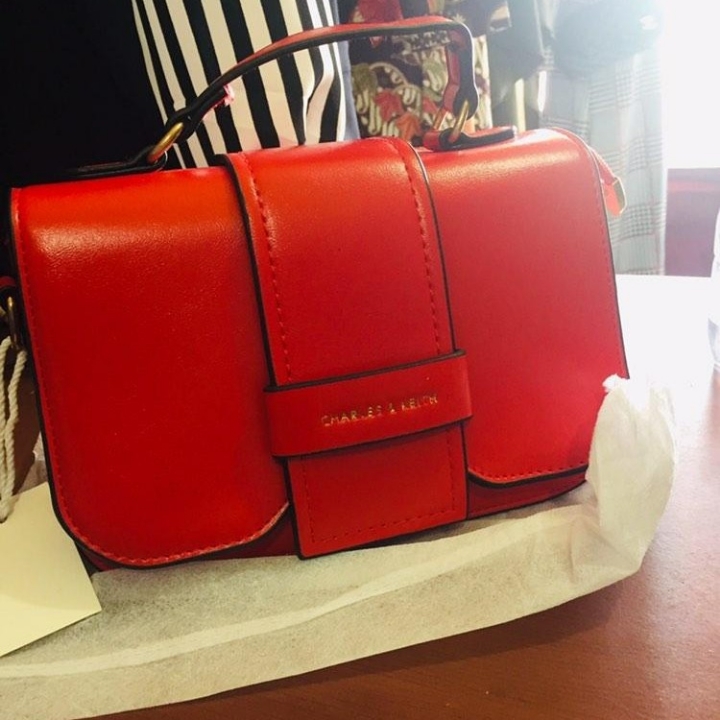 Tas Charles N Keith