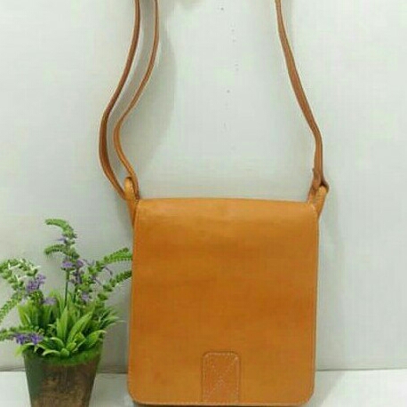 Tas Kulit Postment Cowok
