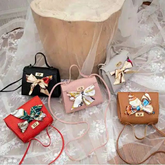 Tas Selempang Mini Hand Bag Pita