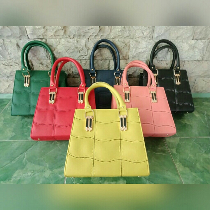 Tas Slempang Wanita