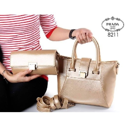 Tas import Merk PRADA