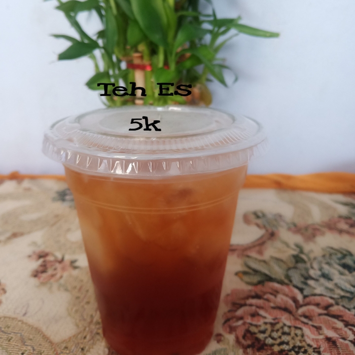 Teh es Manis