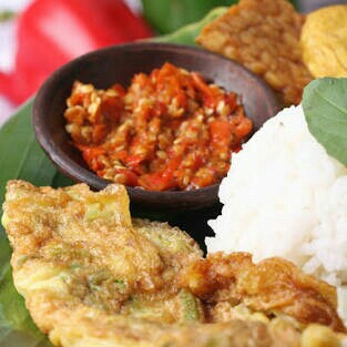 Telor Dadar Sambel Wow