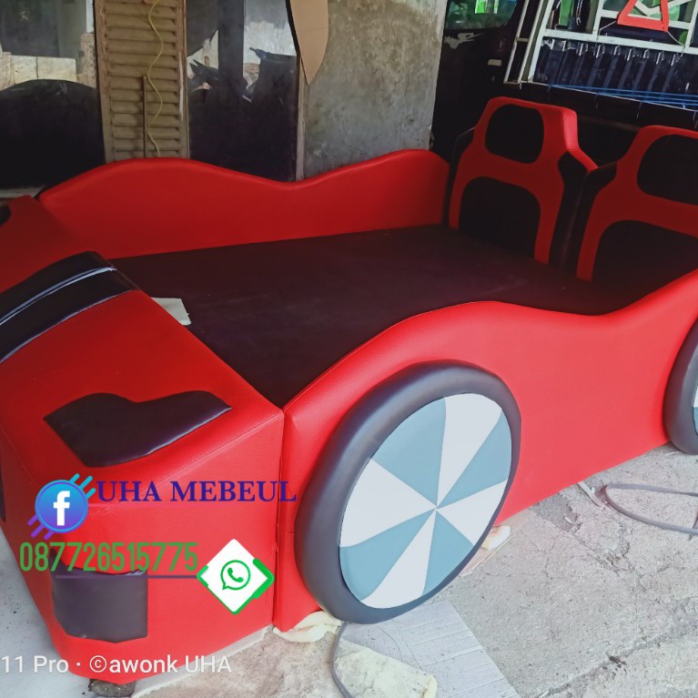 Tempat Tidur Mobil