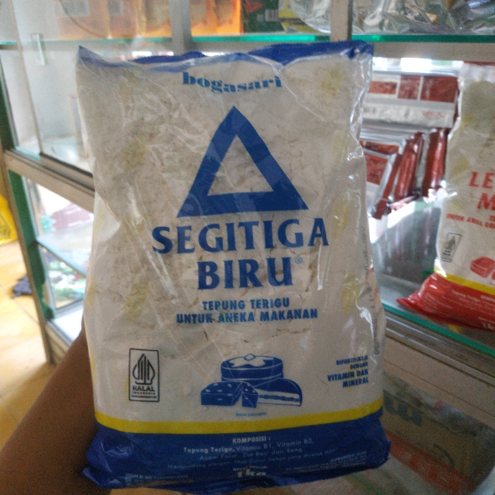 Tepung Segitiga Biru 1Kg