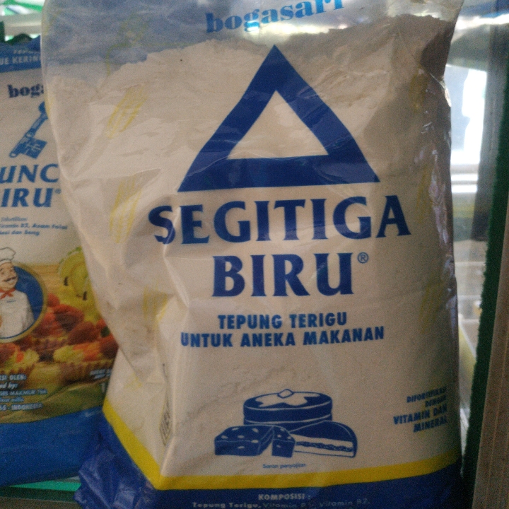 Tepung Segitiga Biru 1Kg 2