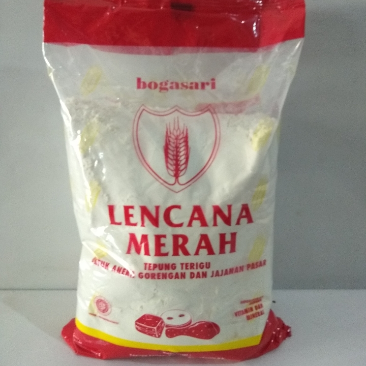 Tepung Terigu Lencana Merah 1kg