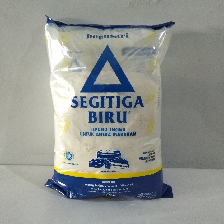 Tepung Terigu Segitiga Biru 1kg