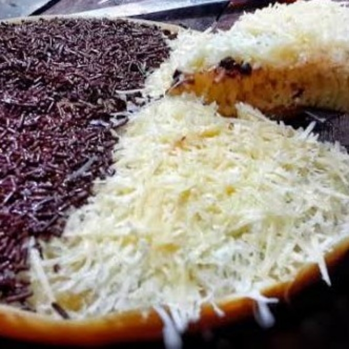 Terang Bulan Keju Coklat Susu 2