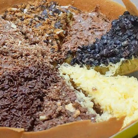 Terang Bulan Keju Kacang