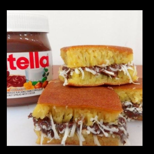 Terang Bulan Nutella Keju Uk L