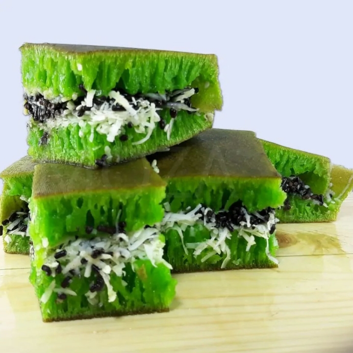 Terang Bulan Pandan Silver Queen Ceres