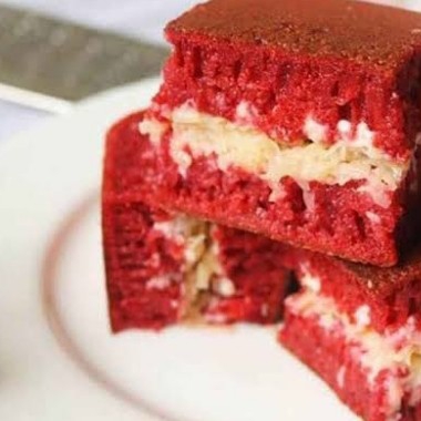Terang Bulan Red Velvet