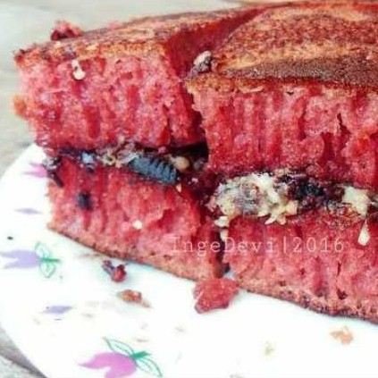 Terang Bulan Red Velvet
