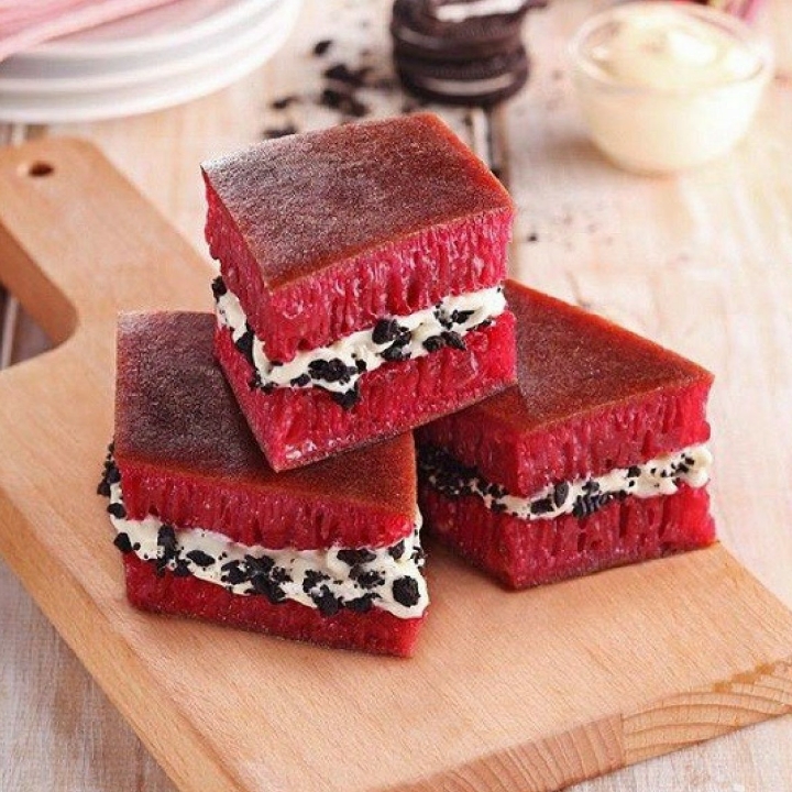 Terang Bulan Red Velvet Oreo
