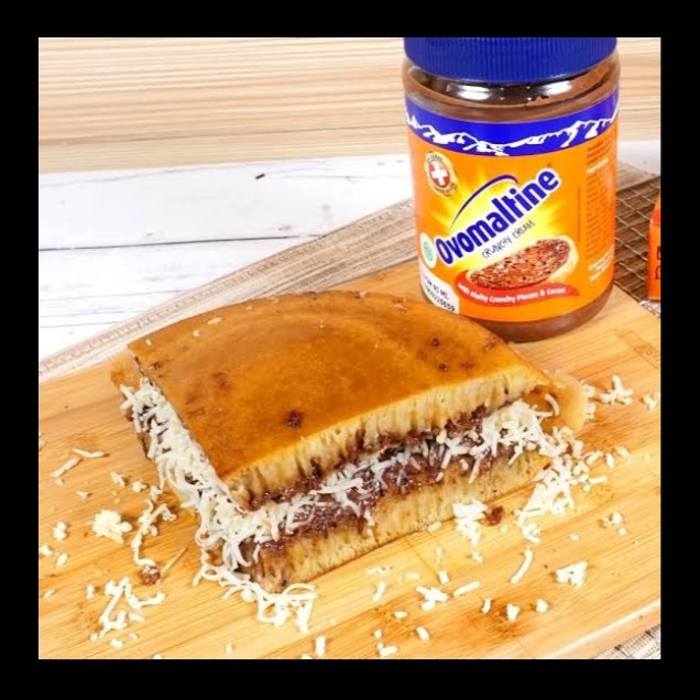 Terang Bulan ovomaltine Keju Uk L