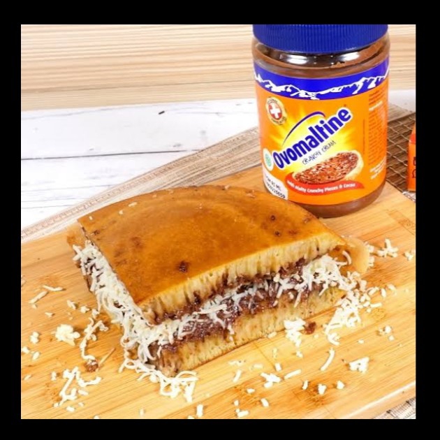 Terang Bulan ovomaltine Keju Uk M