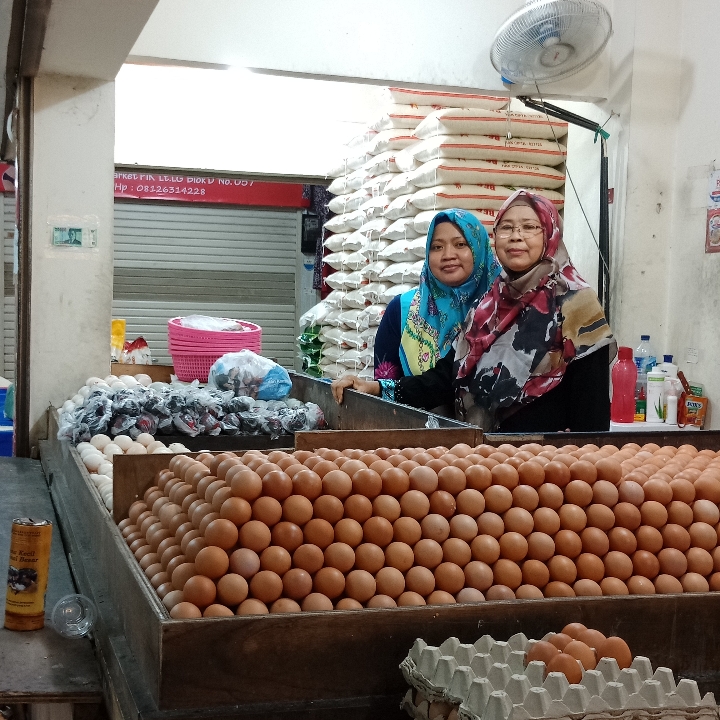 Toko Telor Dan Beras Mbak Hera