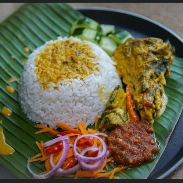 Tongkol Gulai Komplit