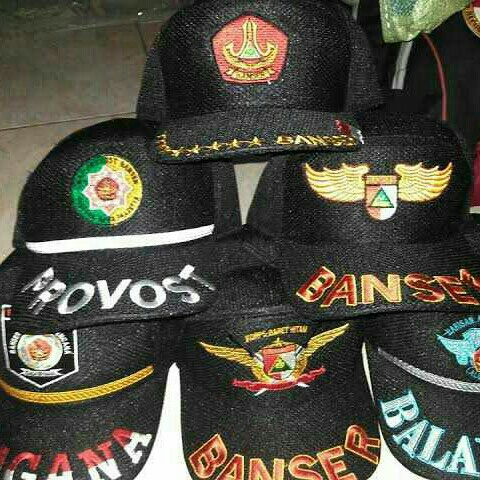 Topi Banser